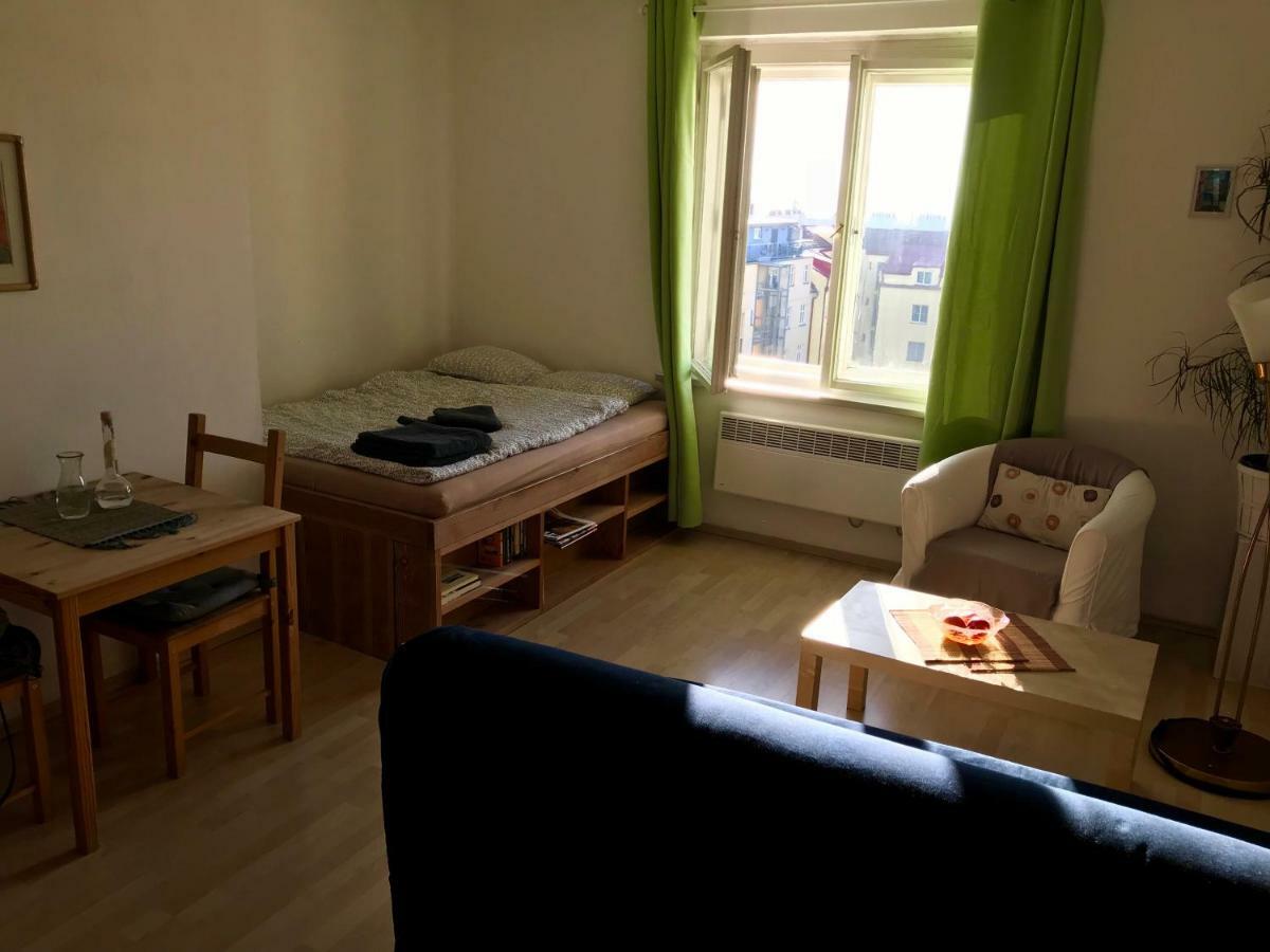 Cosy Flora Nest Apartment Praga Exterior foto